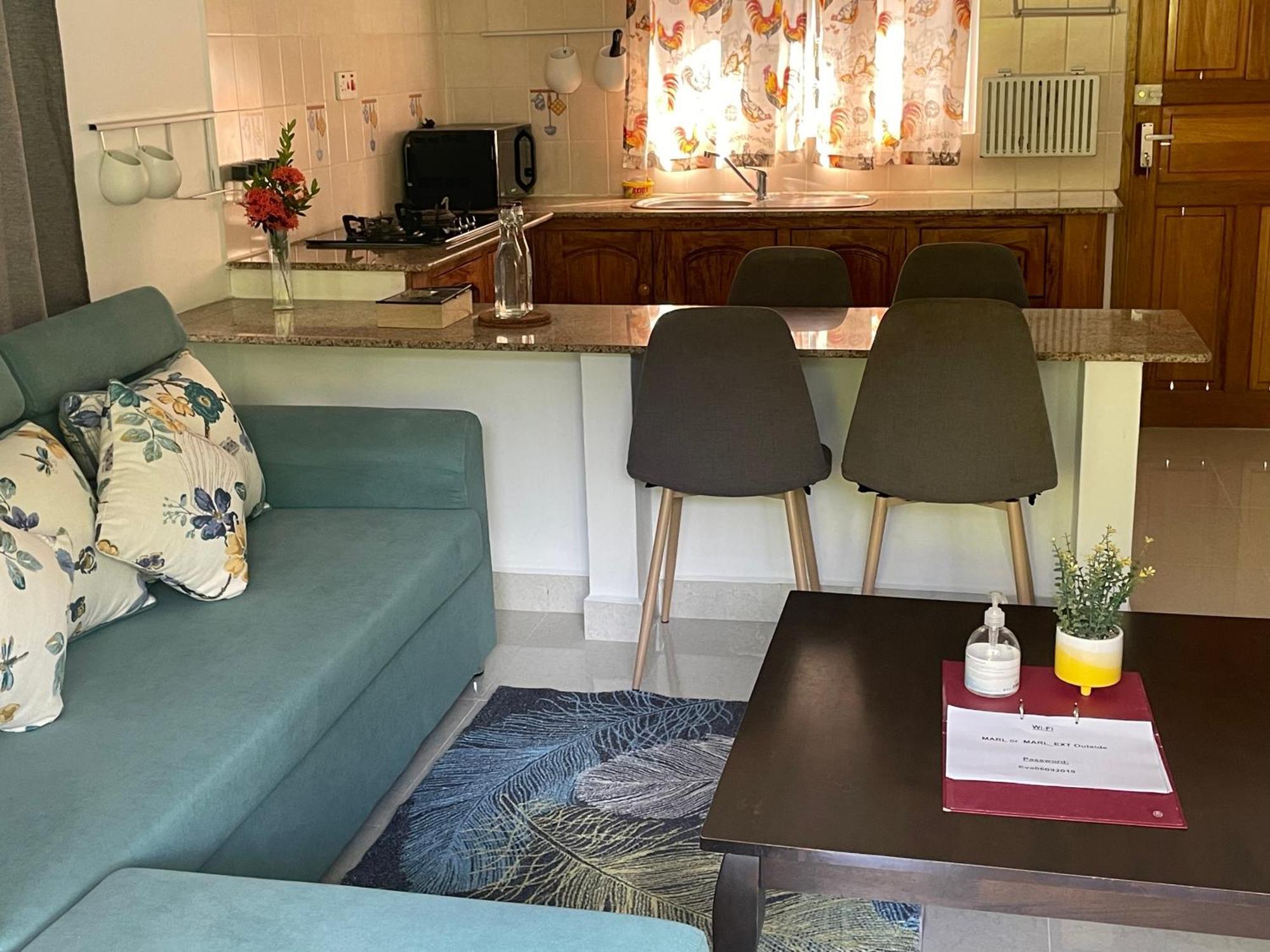 Вилла Marl Self Catering Pointe La Rue Экстерьер фото