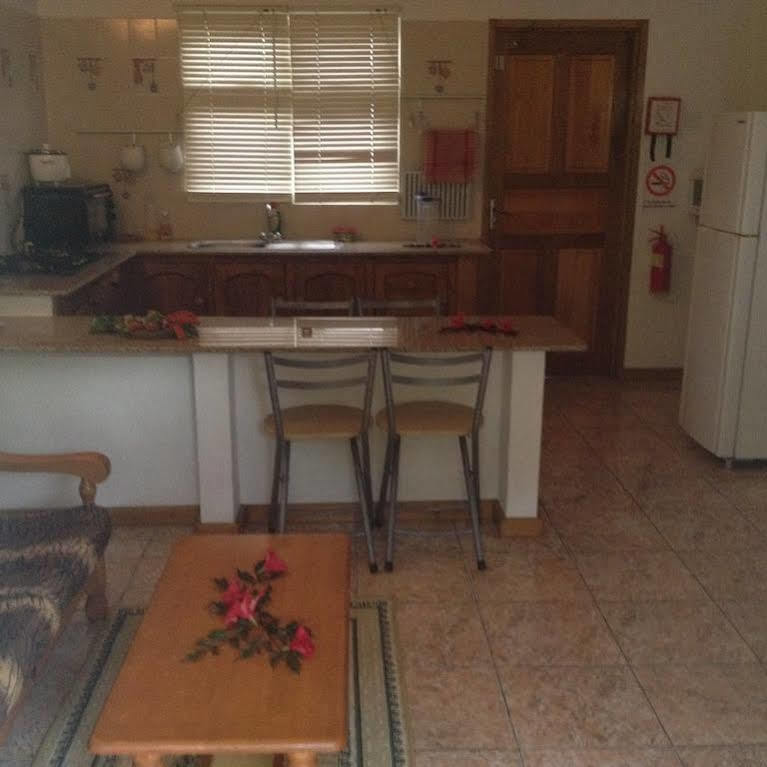 Вилла Marl Self Catering Pointe La Rue Экстерьер фото