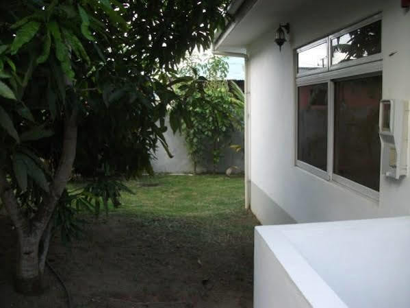 Вилла Marl Self Catering Pointe La Rue Экстерьер фото